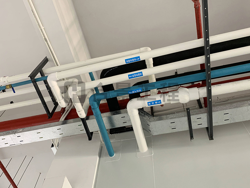 東莞盈灃科技有限公司工程緊鑼密鼓施工中，為迎接竣工全力奮戰(zhàn)！